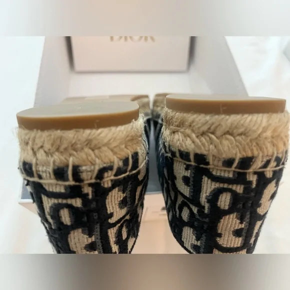 Dior Logo Espadrilles in deep blue. - Picture 5 of 9